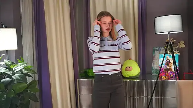 MaryDanielss — air kiss