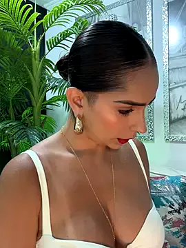 Mau_White on StripChat