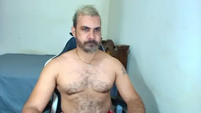 max_love255 on StripChat