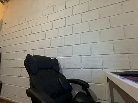 Max_TheHorseDick on StripChat