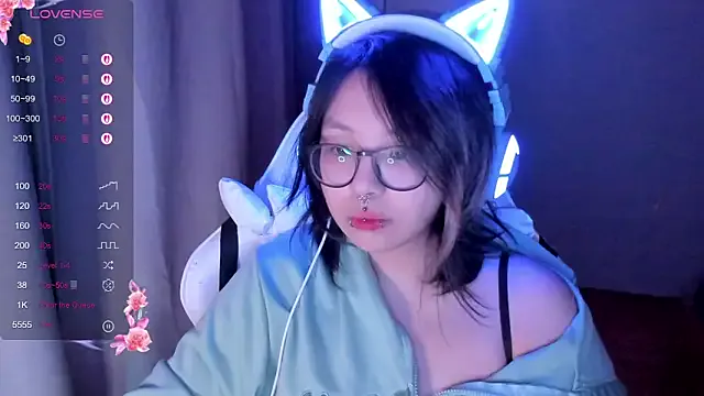 maydaykimmy — 20 buttspanks <3