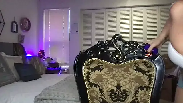 megansweetfromthevalley — strip to panties/ dance