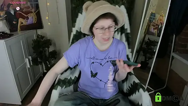 Melissa_Wells — buying food for me and my cats for dinne