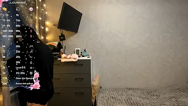 Meowluly on StripChat