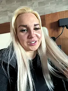 MIA-XXX on StripChat