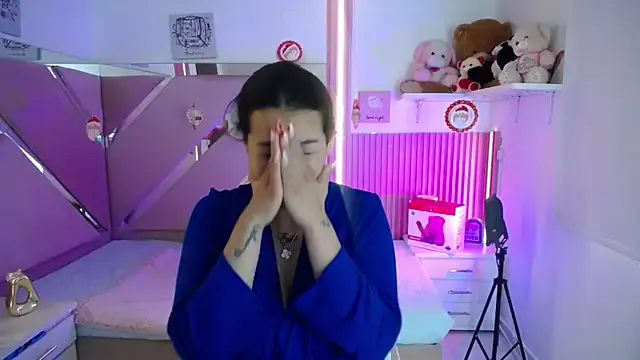 Mia_garcia28 on StripChat