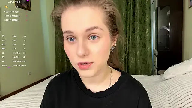 MiaBlanko — show my tongue