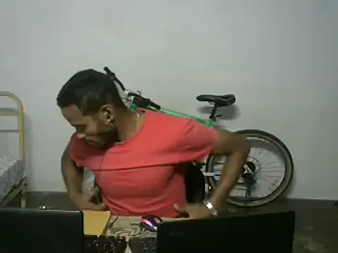 michel_sc on StripChat