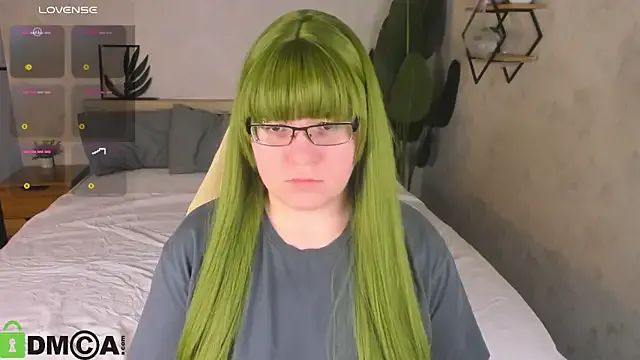 Michelle_Wilsson — heart with hands