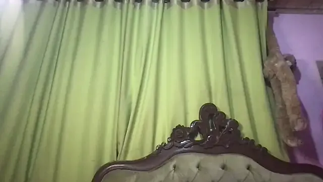 miia_rose_ on StripChat
