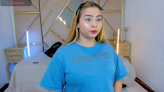 MikaelaStone — Freechat on StripChat