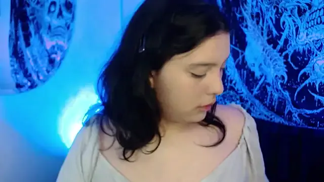 mikaskullcs — SALIVA IN BOOBS