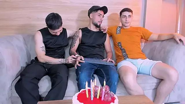 mike_friends — spank ass