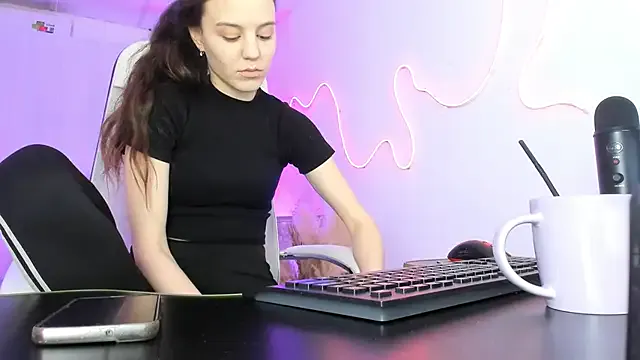 MilaStoyne — control my toy 5 minutes