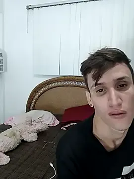 Milfvalesk on StripChat