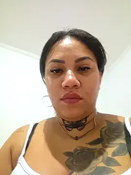 millacavalona09 on StripChat