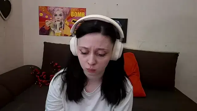 MindyMinty — blow kiss for u <3