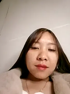 Minsssa20 on StripChat