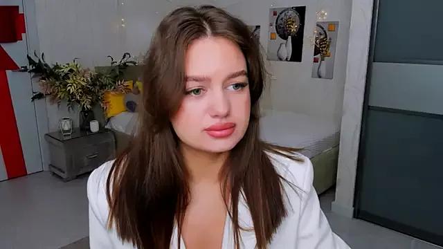 Freechat MiracleCurly on StripChat