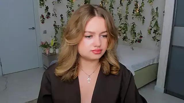 Freechat MiracleCurly on StripChat