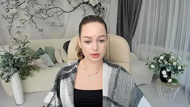 Freechat MiracleCurly on StripChat