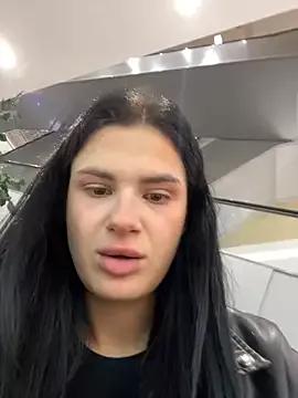MiraReach — Naked for 5 minutes 