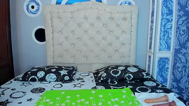 mishell_lovely on StripChat