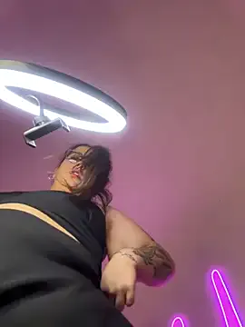 Mizztikaa on StripChat