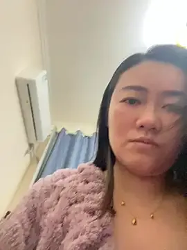 Molly-xiao on StripChat
