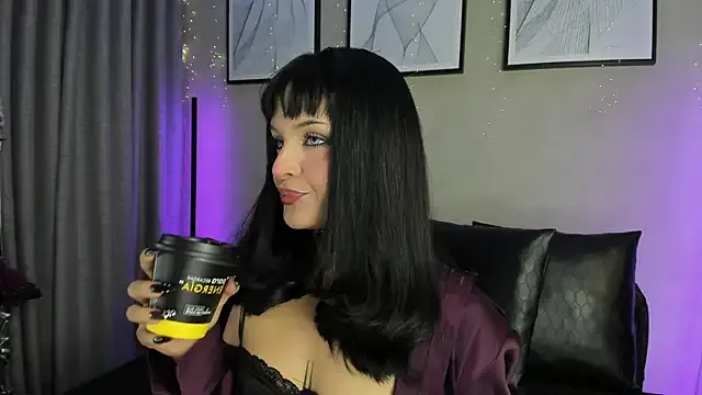 Morgan_Hilll_ on StripChat