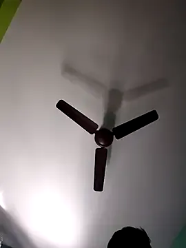 Mourani24 from StripChat