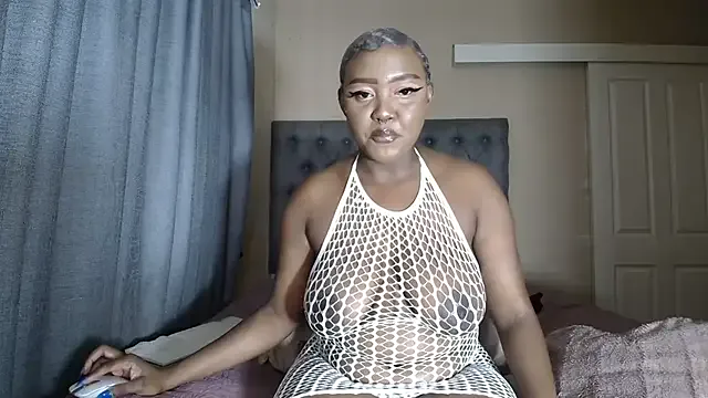 nanababe1 on StripChat