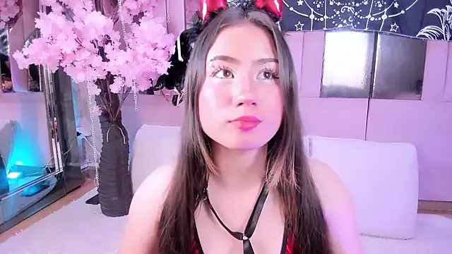 Naomistart on StripChat