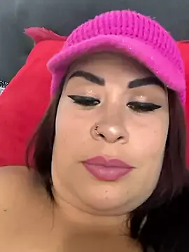 Natymendoza998 on StripChat