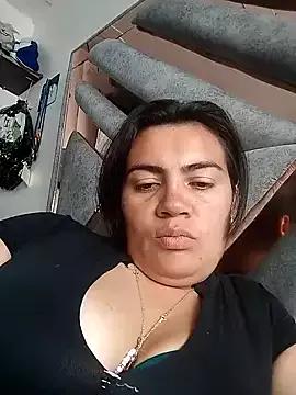 Freechat naughty-sharlot on StripChat