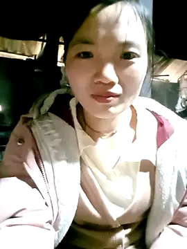 ngan-cute on StripChat