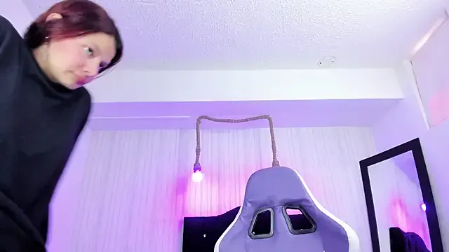 nicky_angel1 on StripChat