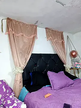 Nicol-Lara — completely naked