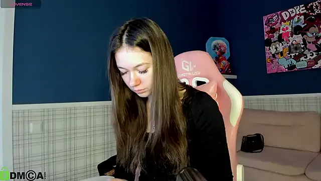 Nicole_Charm on StripChat