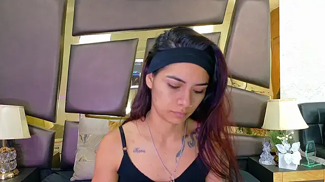 NicoleEsposito — Freechat on StripChat