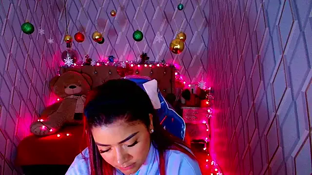 NicolleTaylor on StripChat