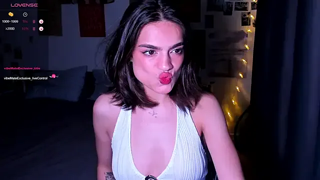nightfloatt — Freechat on StripChat