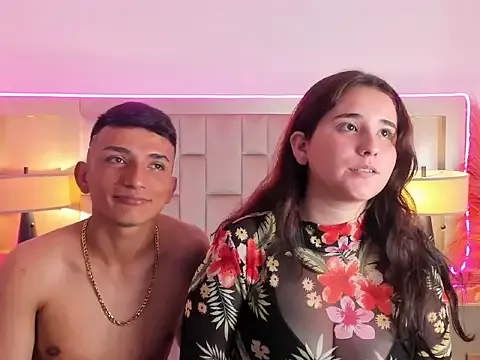 Nikoll_and_Ryan — Freechat on StripChat