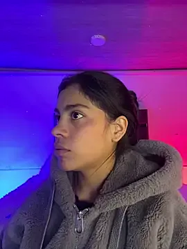 NINA_18_YEARS on StripChat