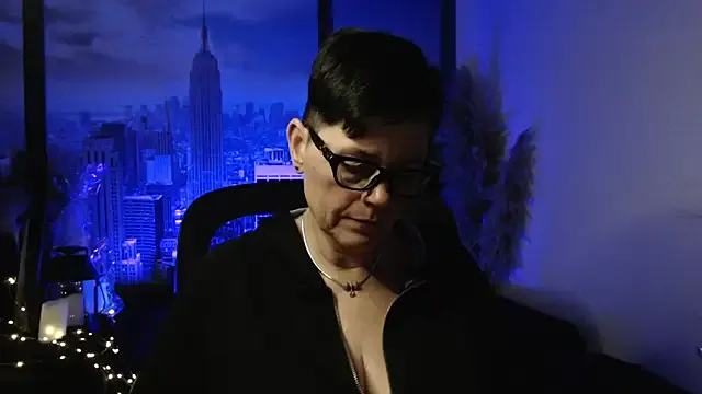 ninarandmann on StripChat