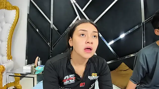 Noa_Arez — Freechat on StripChat