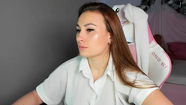 NoraFoxes on StripChat