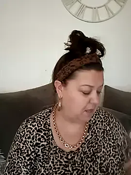 Nova-iswiserx on StripChat