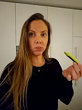 Nova-Lee on StripChat