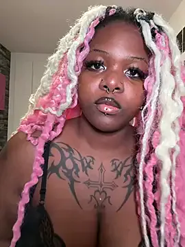 Nyla_xox from StripChat